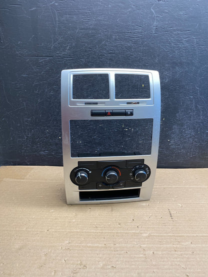 2008 - 2010 Dodge Charger Dash Climate Temperature Control Radio Bezel ag6262 DG0