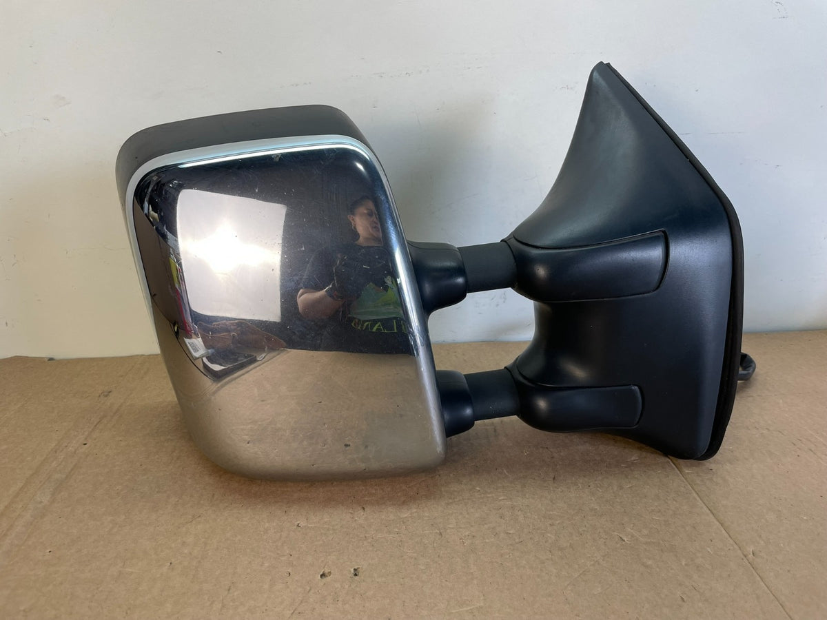 2004 to 2015 Nissan Titan SE Right Passenger View Door Mirror AH6184 DW0