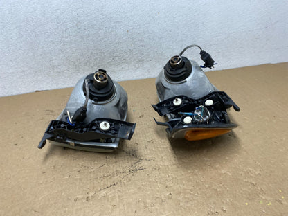 2000 - 2004 Toyota Tundra Left+Right Side Halogen Headlights AF8196 DW10