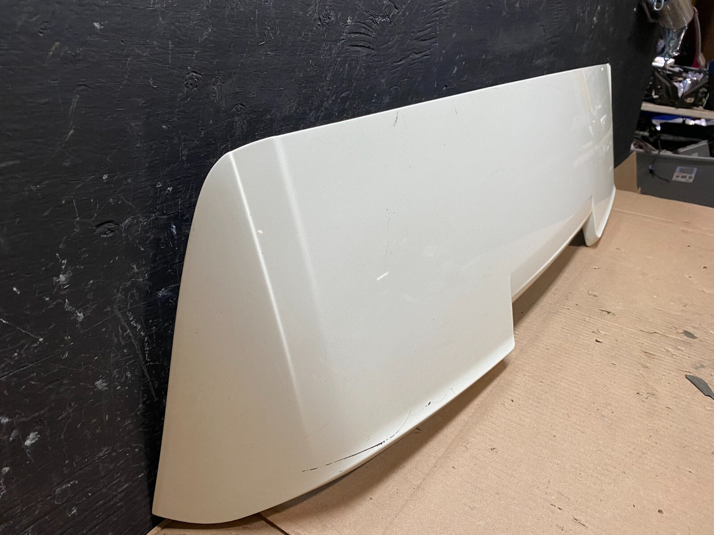 2008 2009 2010 Porsche Cayenne Rear Spoiler Third Brake Light Wing OEM F3402 DG2