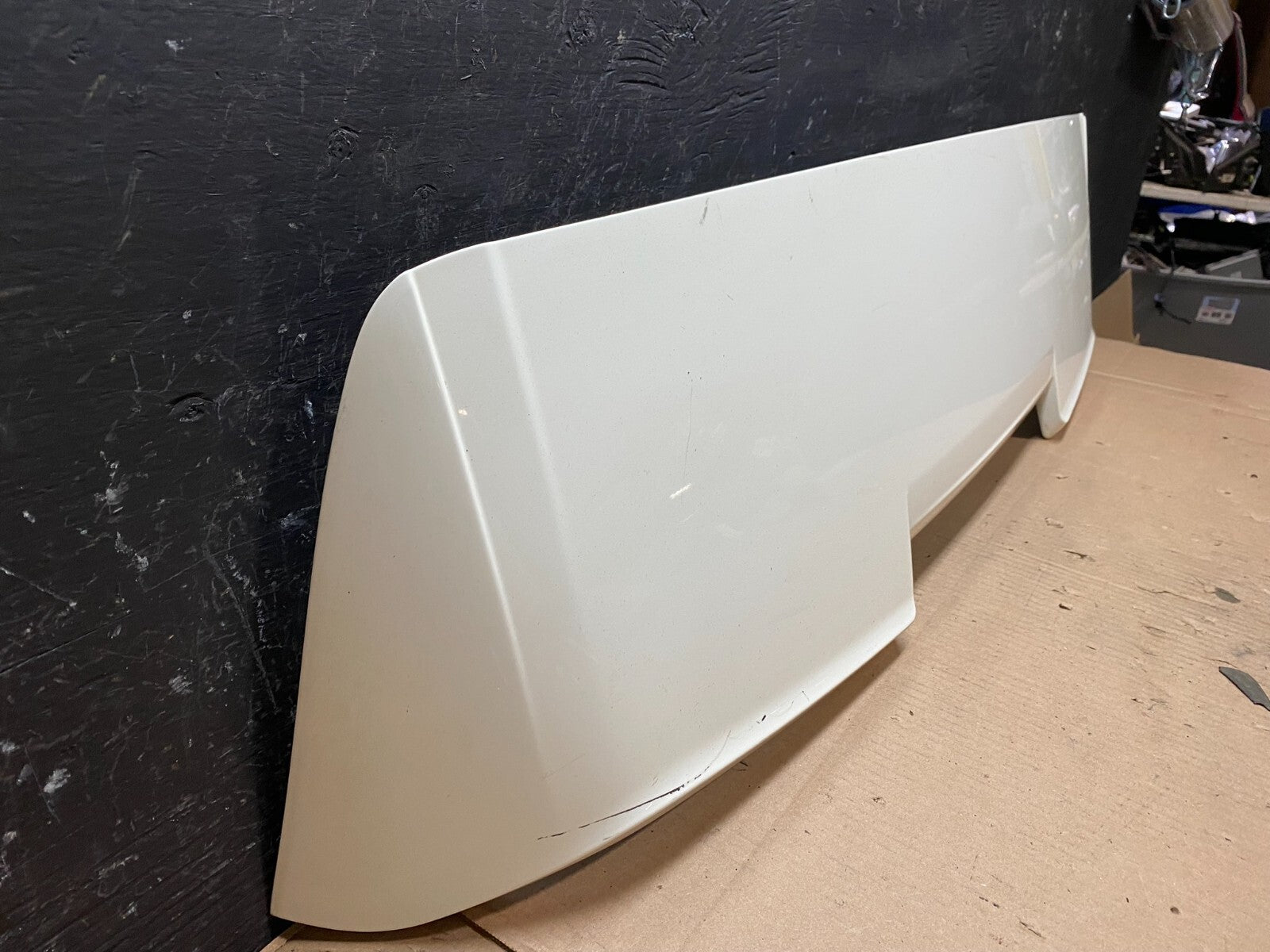 2008 2009 2010 Porsche Cayenne Rear Spoiler Third Brake Light Wing OEM F3402 DG2