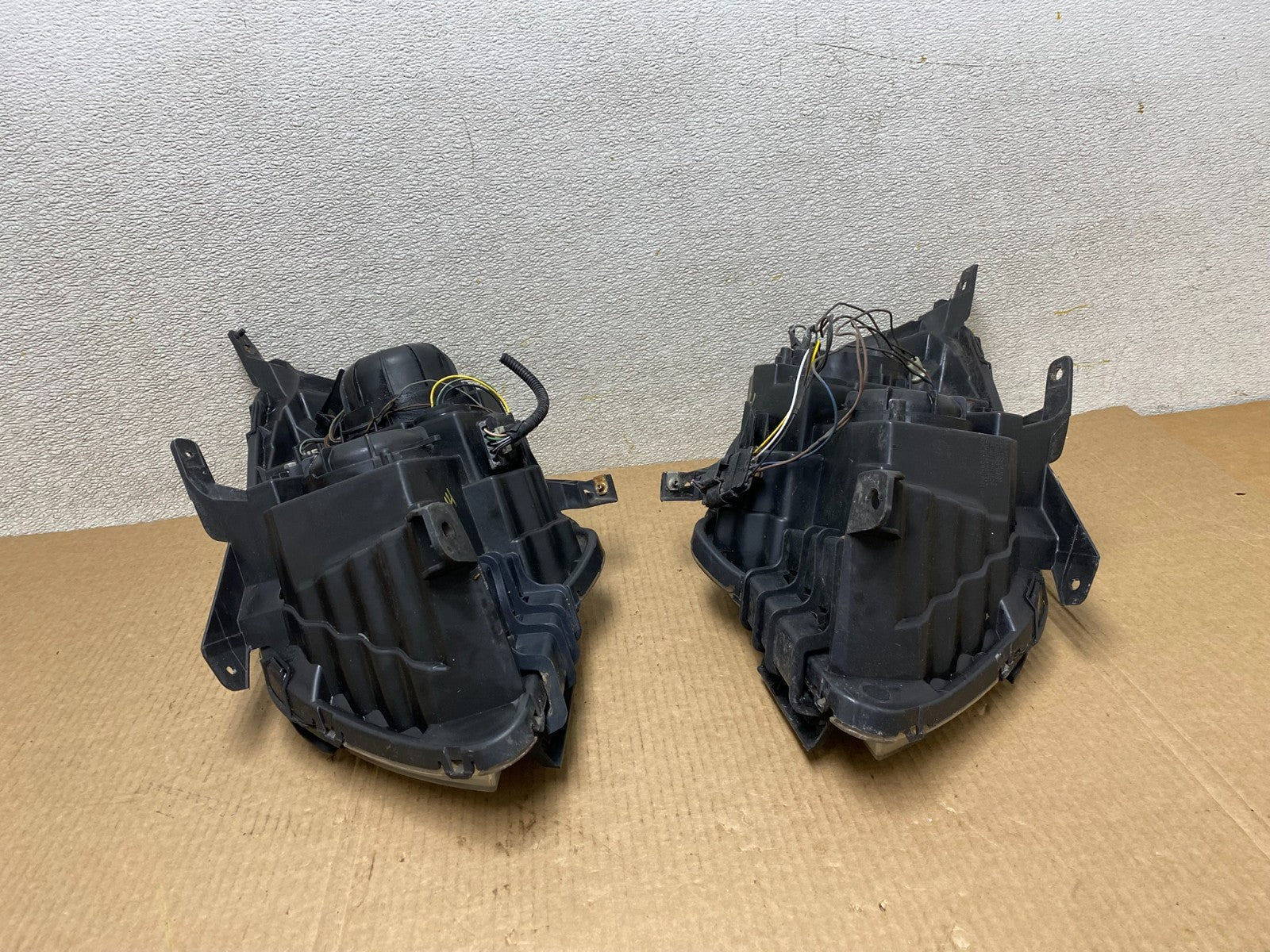 2010 - 2015 Chevrolet Equinox Halogen Headlights Left+Right Side Set OEM W381416