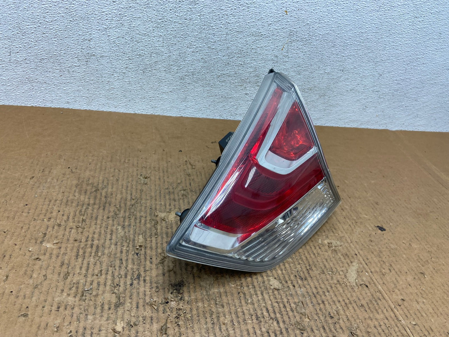 2014-2016 Nissan Rogue Right Passenger Side Tail Light Inner AE2684 LK2