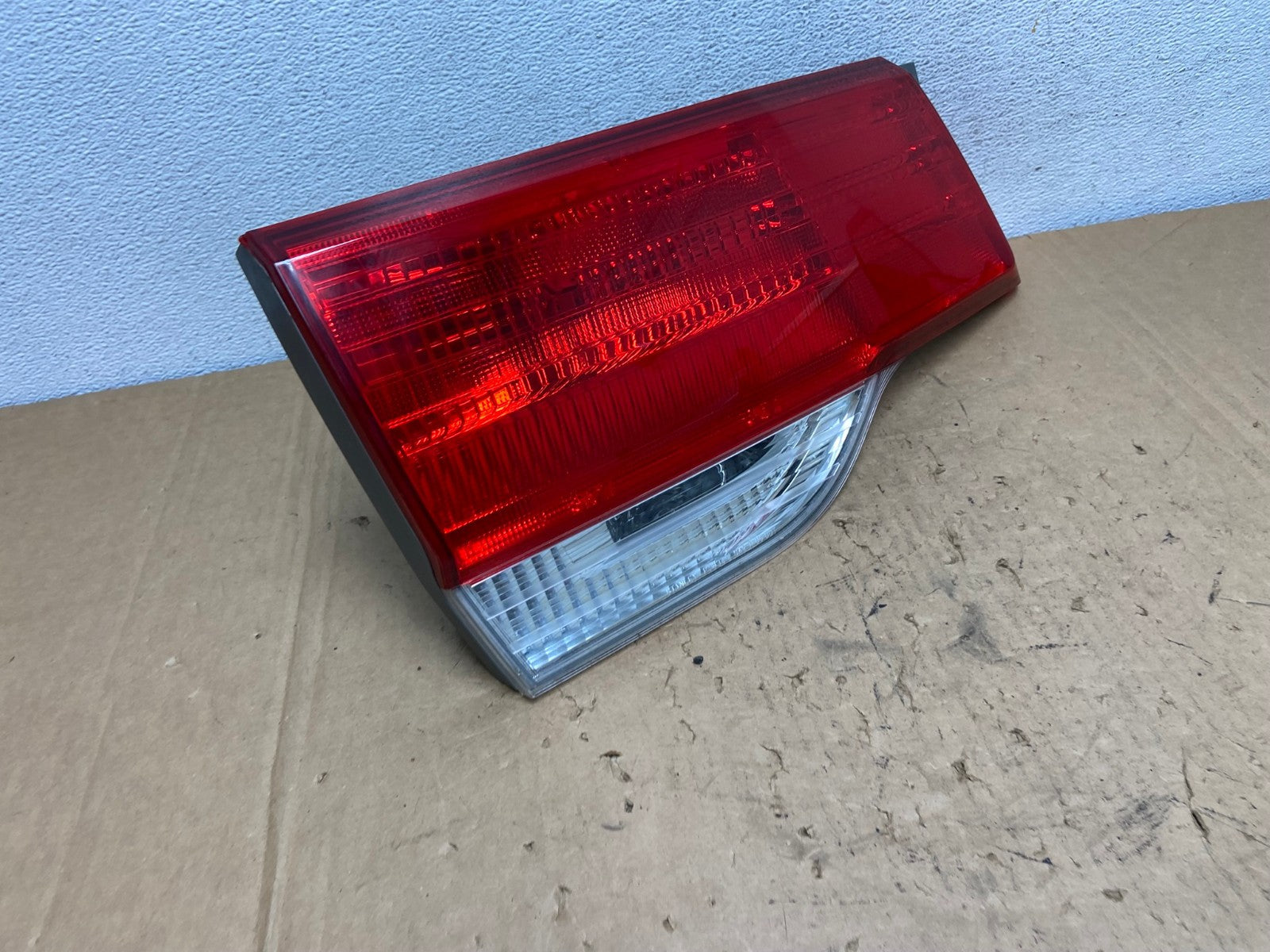 2008 to 2010 Honda Odyssey Left Driver LH Side Tail Light Inner AD3307 LK2