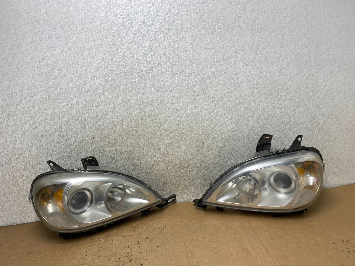 2002 - 2005 Mercedes ML ML350 ML500 Left+Right Side Halogen Headlights AI9115 DW0