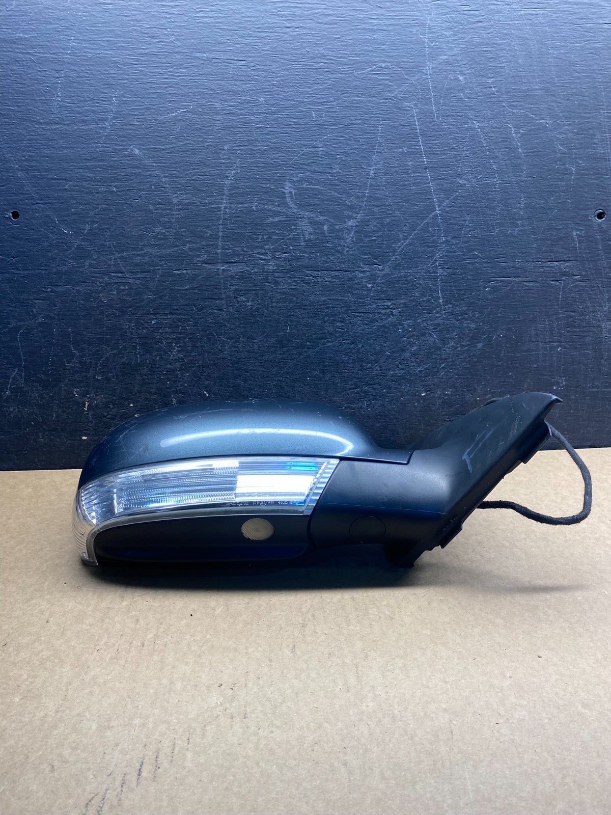 2004 to 2007 Volkswagen Touareg Right Power View Door Mirror AG6018 DW3