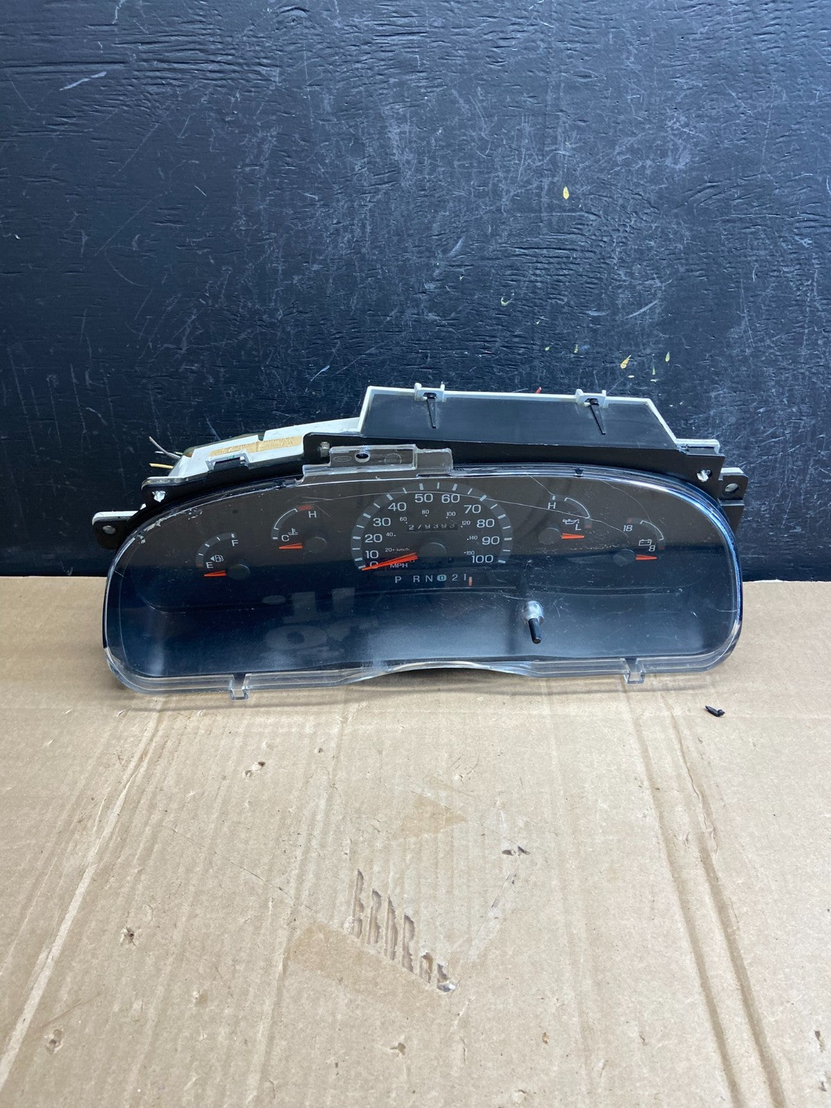 2001-2002 Ford Econoline E250 E350 Van Speedometer Instrument Cluster ad7151 DG0