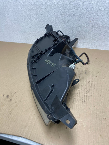 2006 to 2010 Toyota Sienna Left Driver Lh Side Headlight Halogen AE7086 LK7