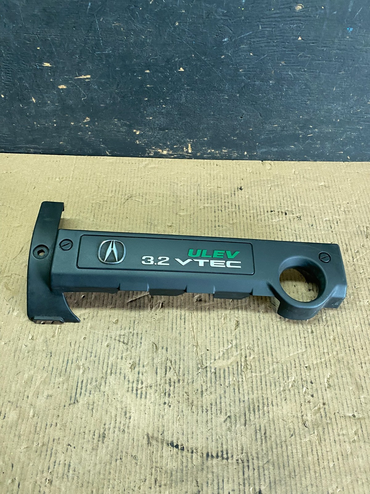 2004 to 2006 Acura TL 3.2L VTEC Engine Motor Cover Front Trim OEM p5766 DG0