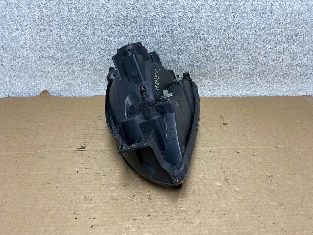 2005 to 2008 Hyundai Tucson Right Passenger Side Headlight AH8151 DW6