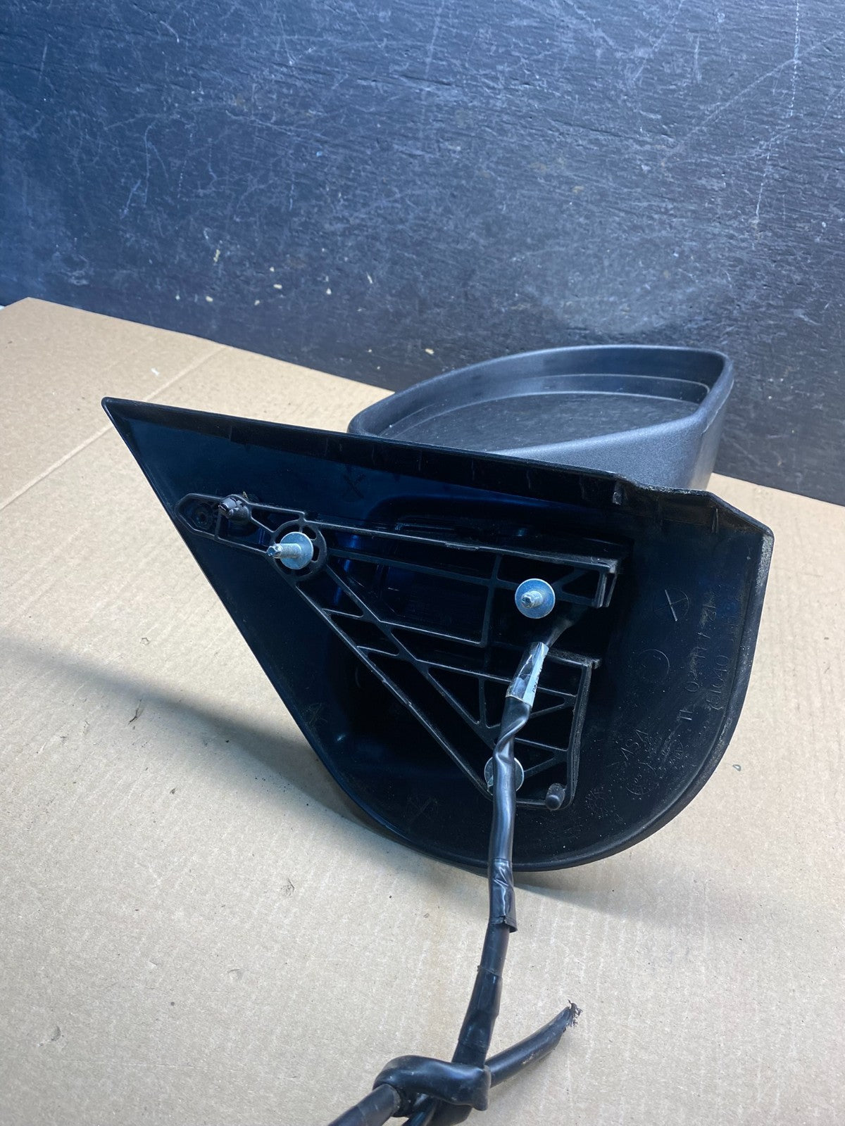 2007-2013 Chevrolet Tahoe Silverado Suburban Right Passenger Mirror AH3244 DG3