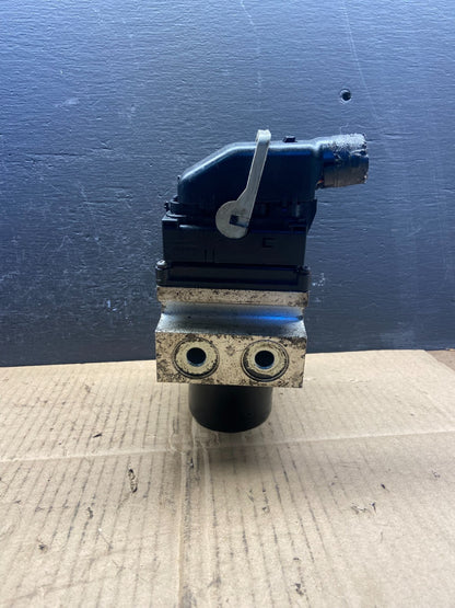 2006 2007 Ford E250 E350 Econoline Anti-Lock ABS Antilock Brake Pump AD1834 DG3