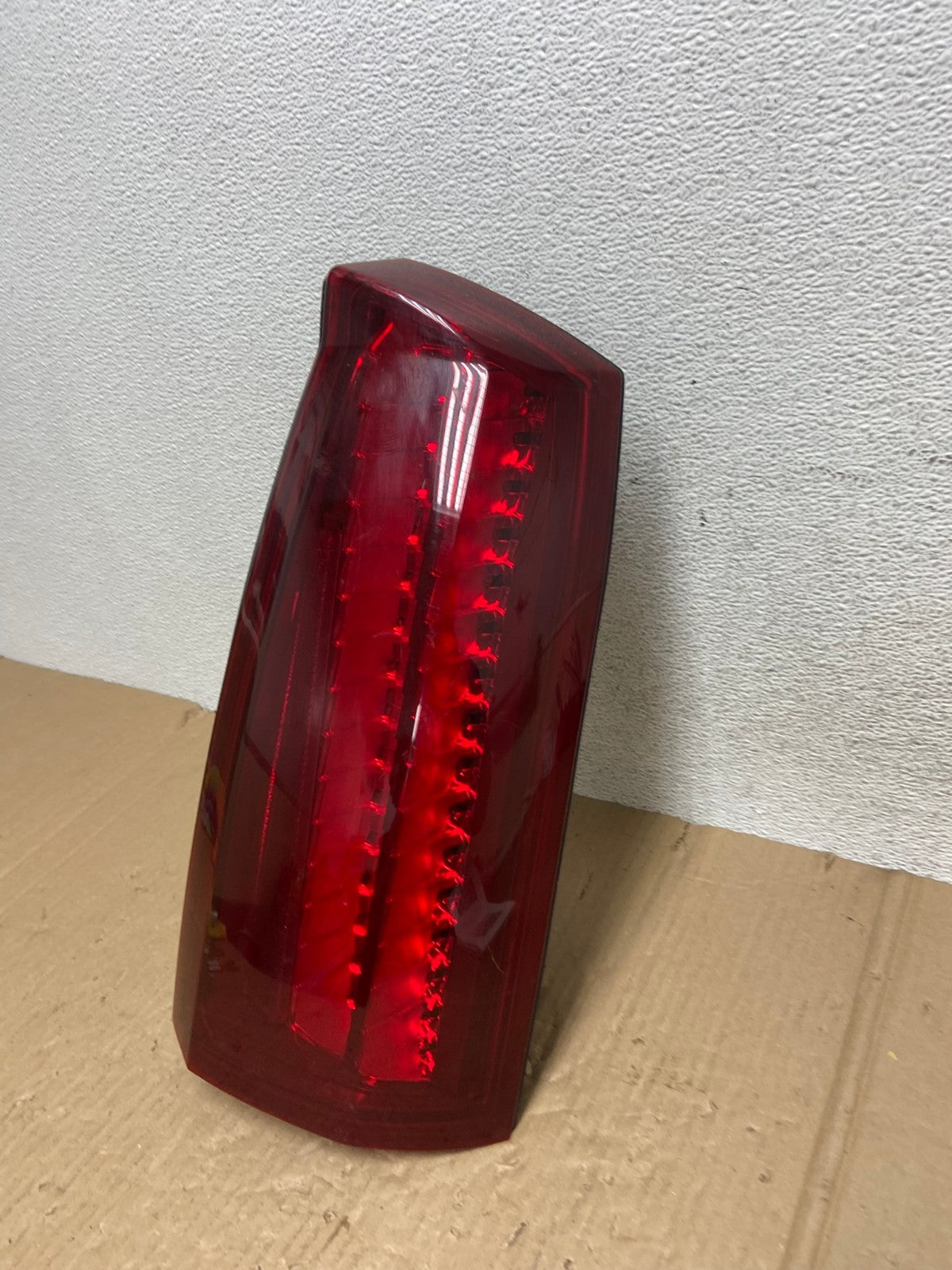 2005 2006 2007 Cadillac STS Right Passenger RH Side Tail Light AE9050 LK1