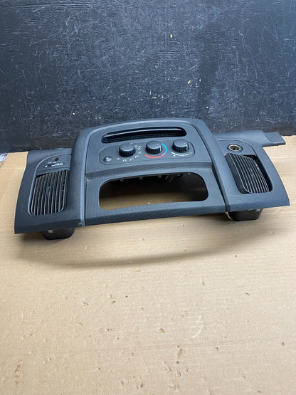 2002 to 2005 Dodge Ram Radio Climate Control Dash Air Vent Bezel Trim AG5102 DG2