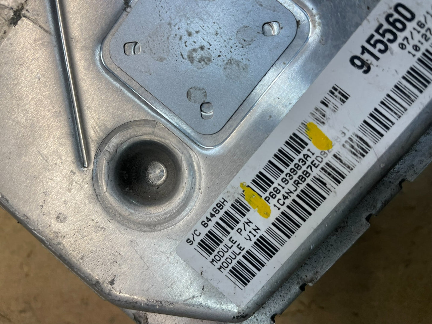 2014 Jeep Compass Patriot Engine Control Unit Module ECM ECU W4231 DG3