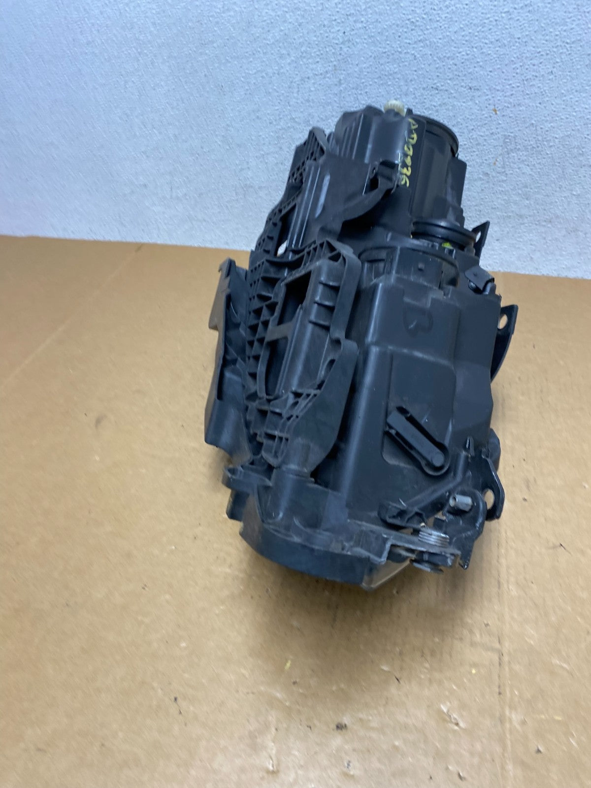 2010-2014 Volkswagen Golf MK6 GTI Left Driver LH Halogen Headlight AD9236 DW7
