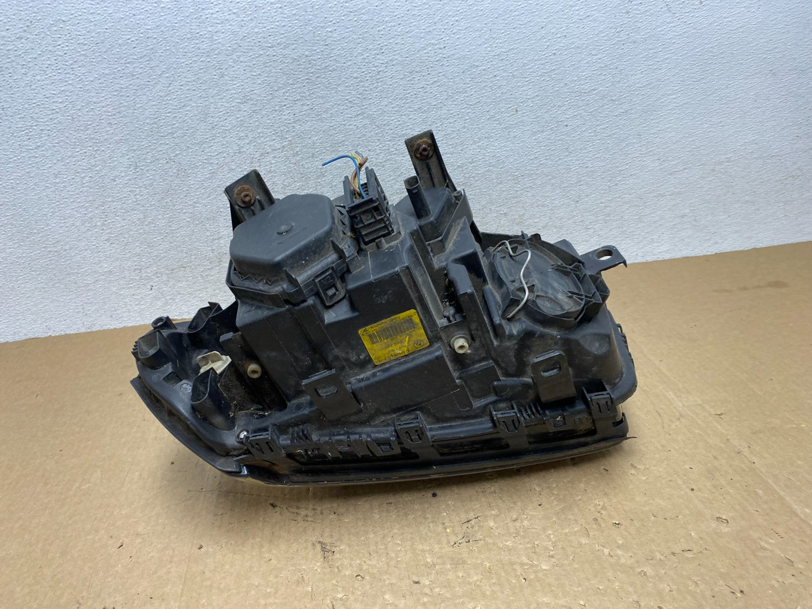 2004 to 2006 Bmw X3 Right Passenger Rh Halogen Headlight AF9808 DW5