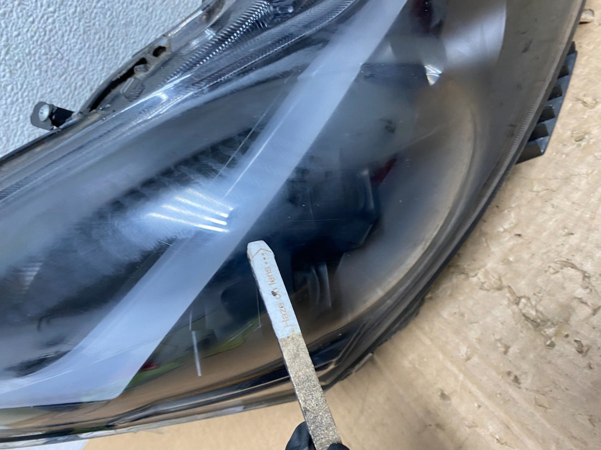 Sedan 2010-2013 Infiniti G37 Left+Right Black Headlight Xenon LED AI5660 DG3