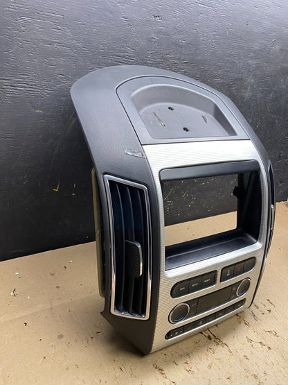 2007 - 2010 Ford Edge Heater Climate Control Radio Control Dash Bezel U5611 DG3