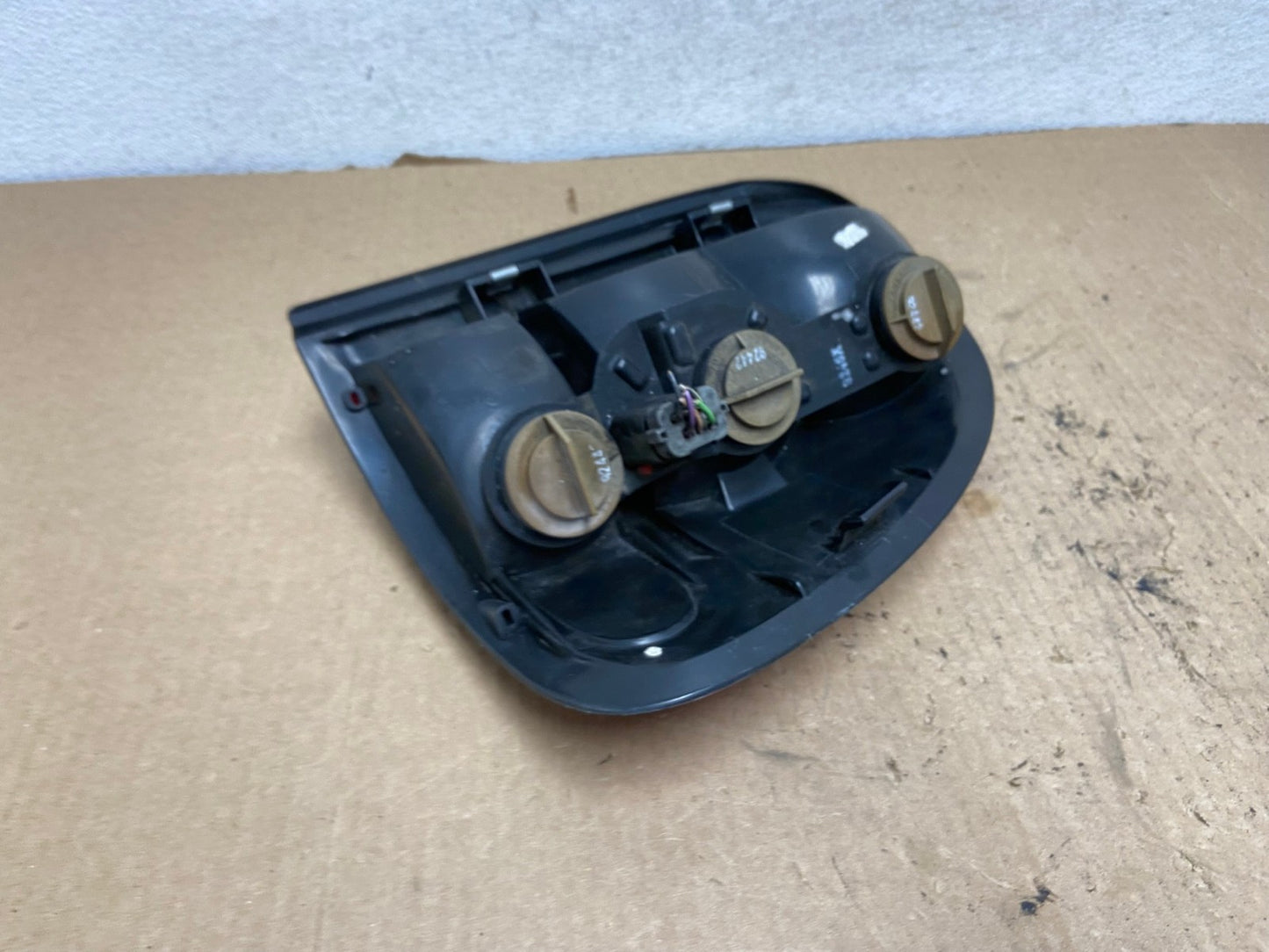 1998 to 2003 Dodge Durango Tail Light Left Driver LH Side AG2420 LK4