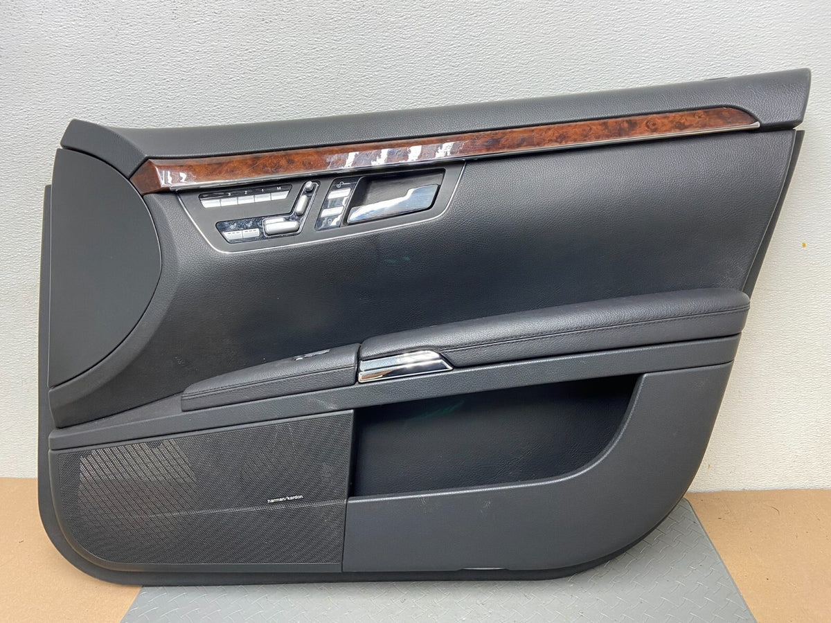 2010-2013 Mercedes W221 S550 S400 Front Right Passenger Door Panel C0997 DG0