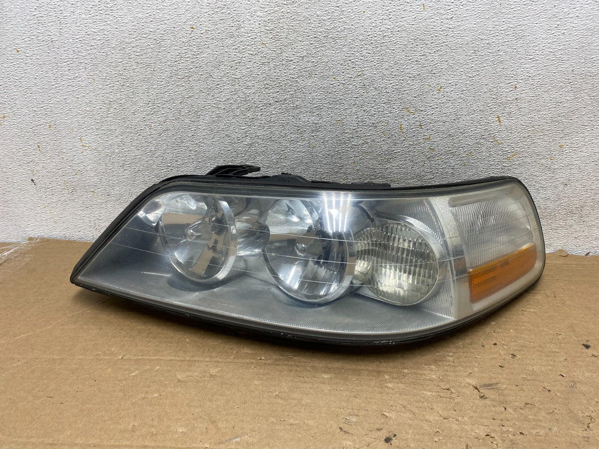 2005 to 2011 Lincoln Town Car Left Driver LH Side Headlight AH8522 DW0