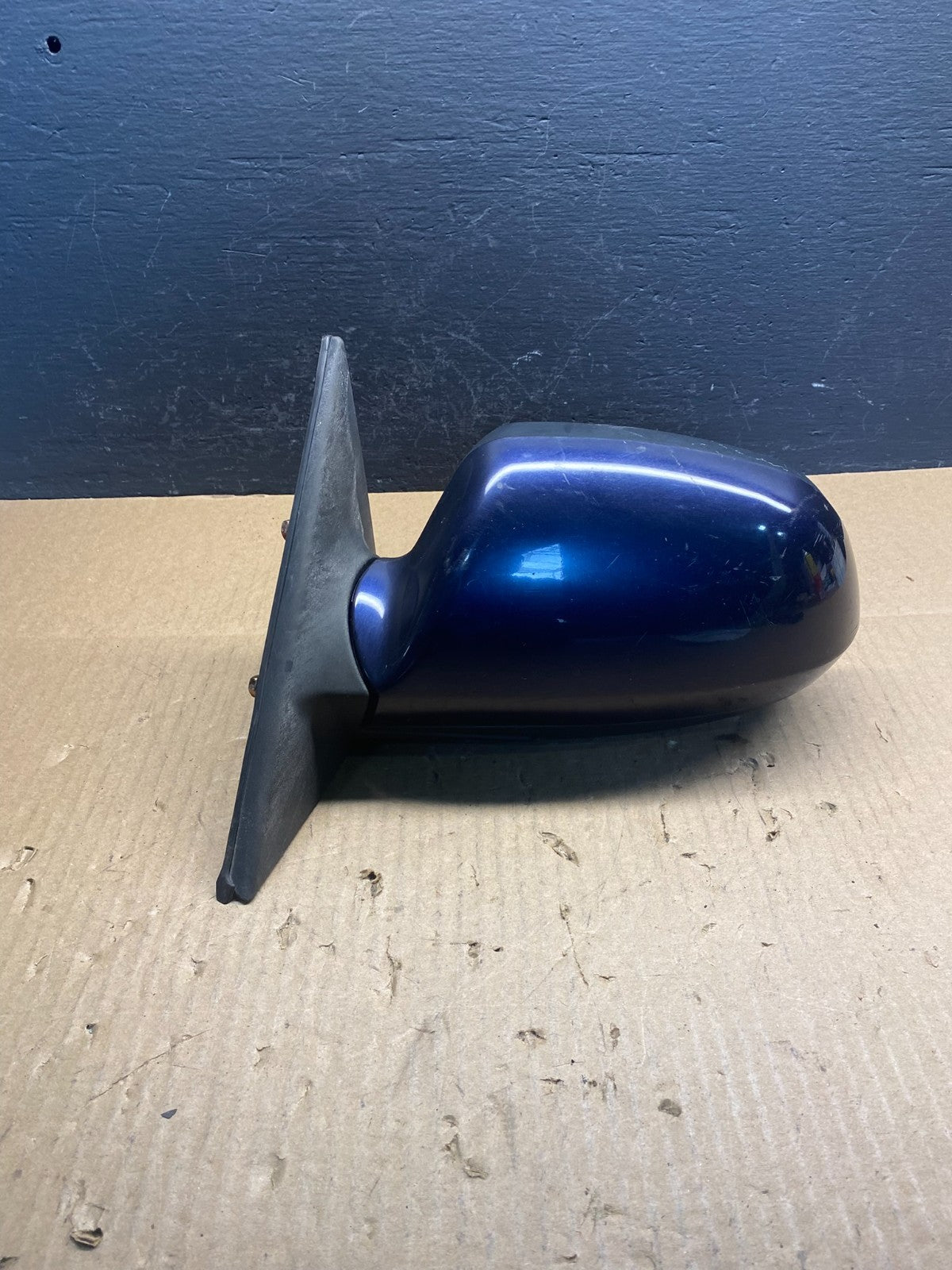 2001-2006 Hyundai Elantra Left Driver View Door Mirror AC2573 DG0