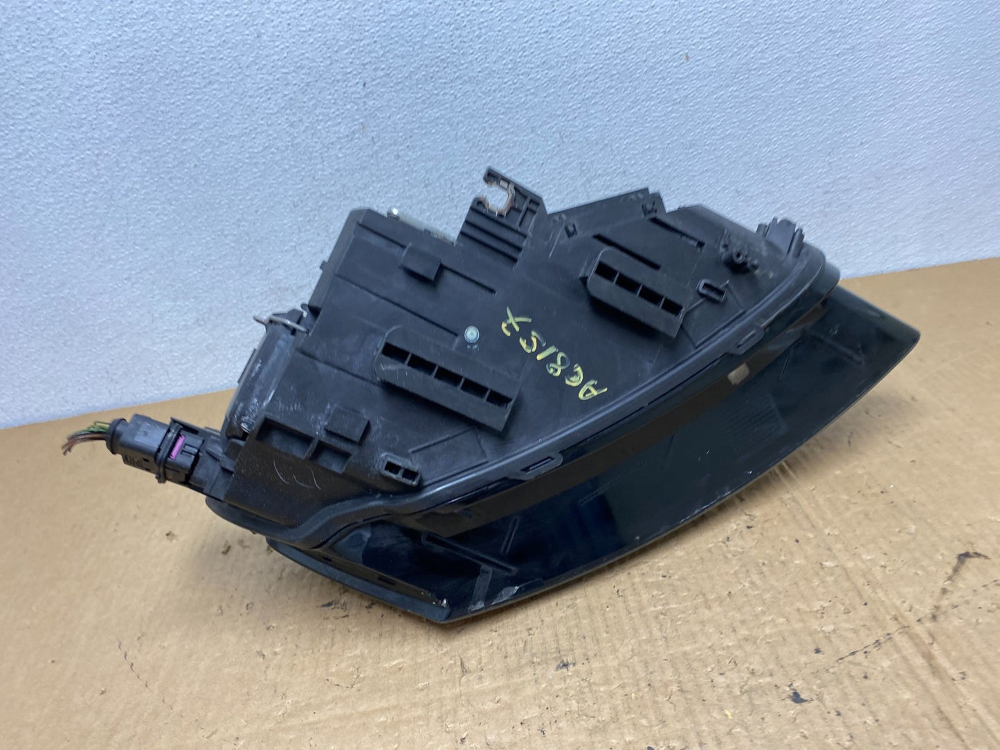 2009-2012 Audi Q5 Left Driver LH Side Xenon HID Headlight AC8157 DW7