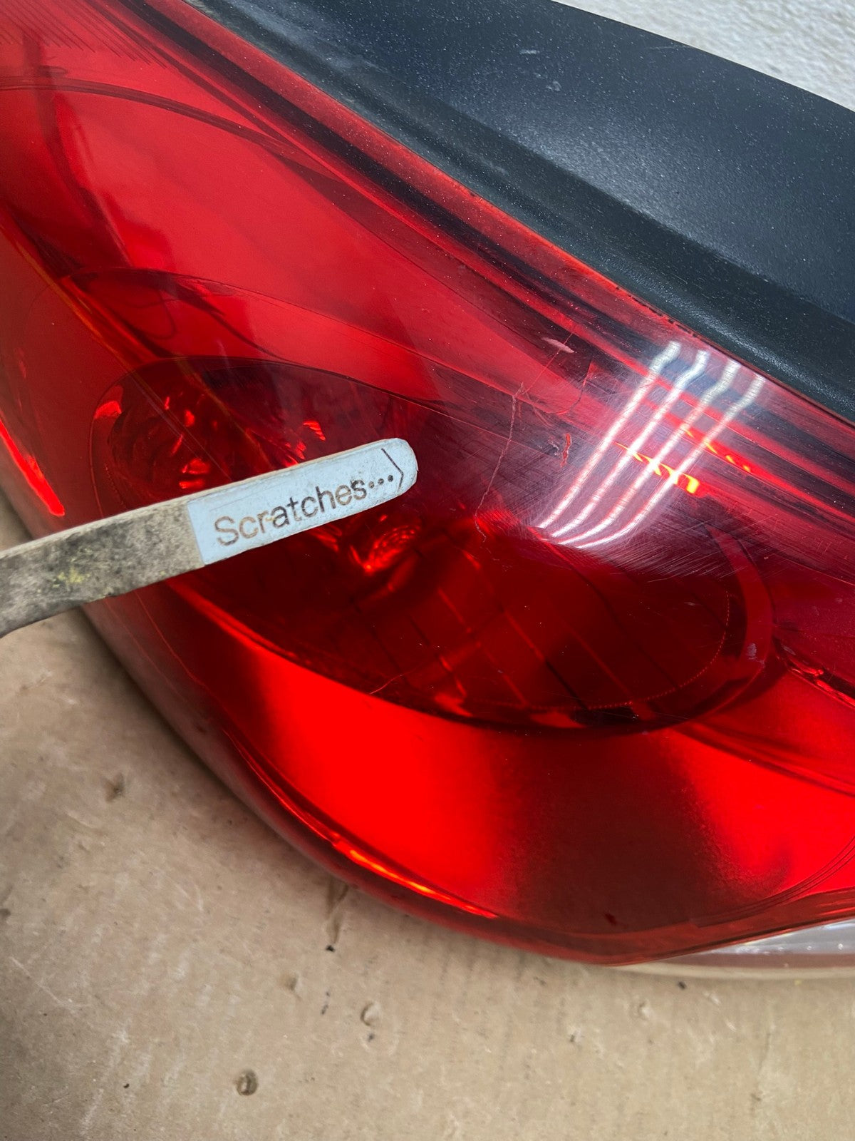 2011 2012 2013 Hyundai Elantra Sedan Left Driver Side Tail Light AG0477 LK3