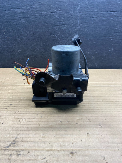 2004 to 2005 BMW 525i ABS Anti-Lock Brake Pump 6758743 AE6251 DW5