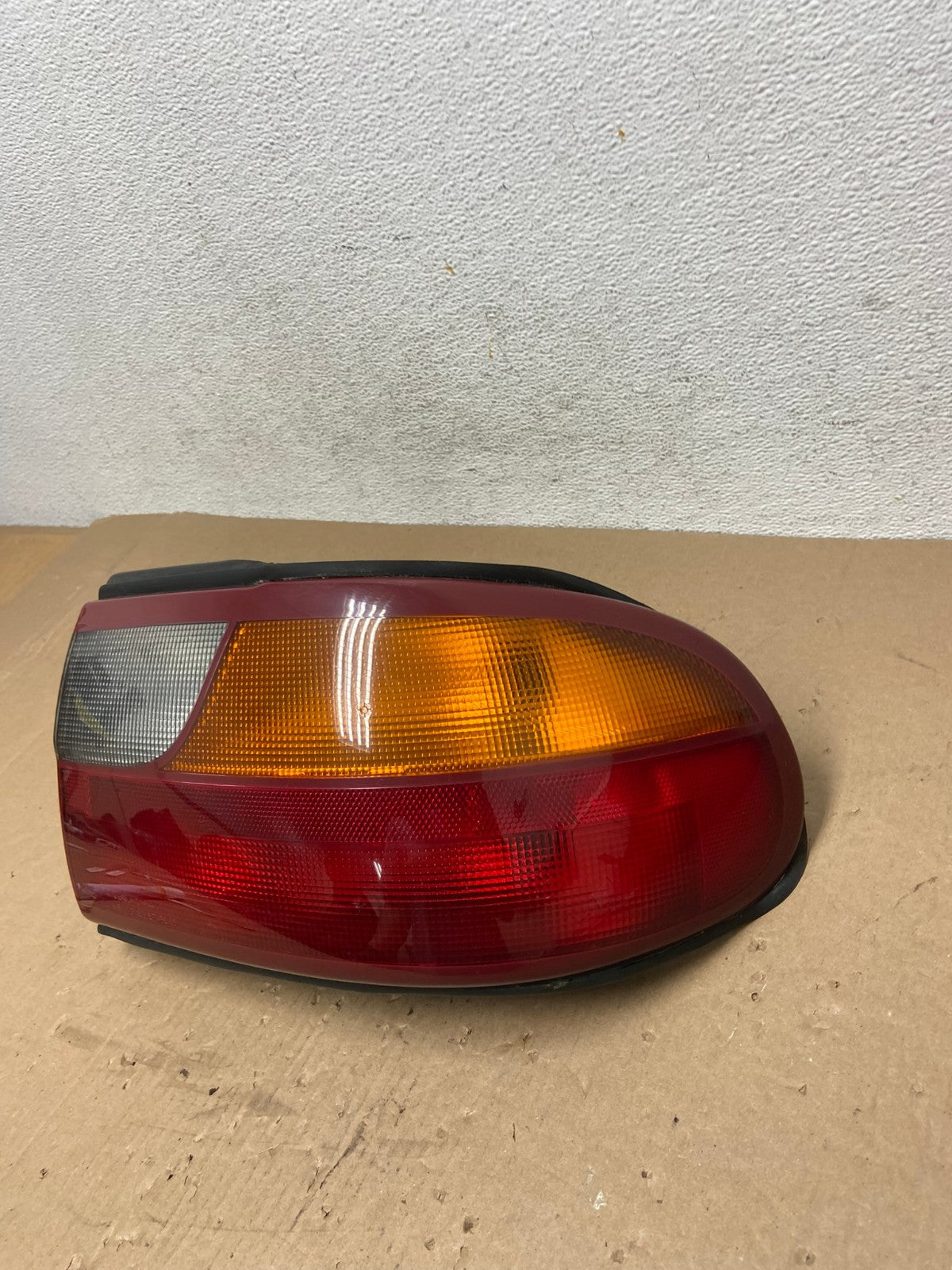 1997 to 2003 Chevrolet Malibu Passenger Right RH Side Tail Light AD7700 LK2