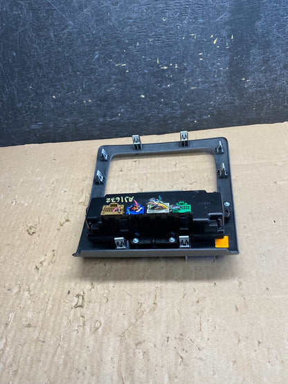 2013 to 2017 Chevrolet Traverse Radio Bezel Ac Heater Climate Control aj1632 DG3