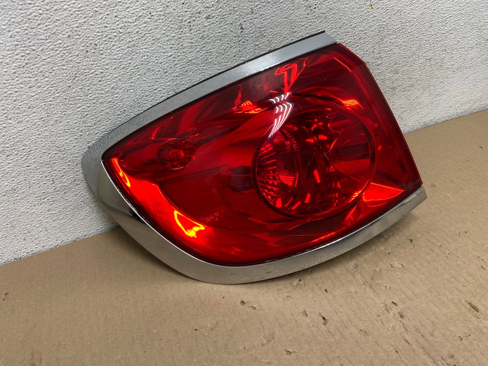2008 to 2012 Buick Enclave Left Driver Side Lh Tail Light AE9606 LK2