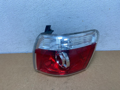 2007 to 2012 GMC Acadia Halogen Tail Light Right Passenger RH Side AD5408 LK0