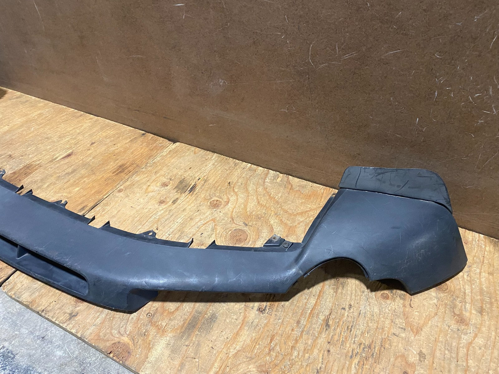 2007 to 2009 Audi Q7 front bumper cover lower spoiler valance trim T13121