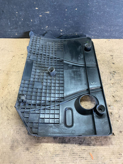 2004 to 2006 Mazda 3 DOHC 16 VALVE 2.3L Engine Shield Top Cover P0225 DG7