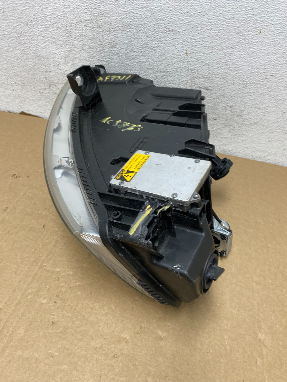 2005 to 2008 Audi A6 Right Passenger Side Headlight Xenon HID AF7311 DW7