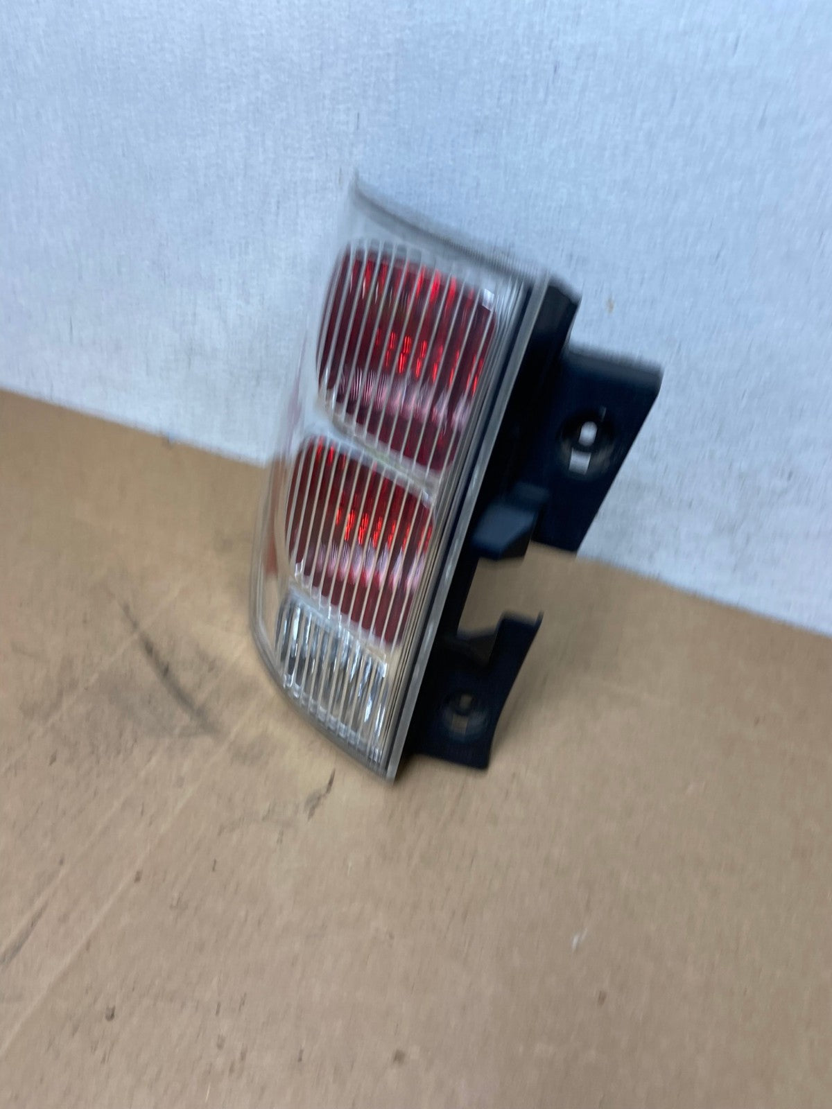 2005 to 2008 Chevrolet Equinox Left Driver Lh Side Tail Light AD6003 LK1