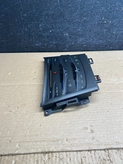 2013 to 2019 Lincoln MKT Radio Dual Climate Control Panel ag0155 DG1