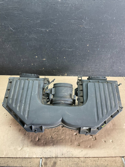 2007 to 2010 BMW E70 X5 N62 Air Intake Cleaner Filter 7548896 M89330