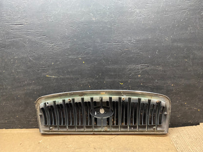 2001 to 2005 Hyundai Sonata Front Upper Grille Grill Bumper OEM V9466 DG3