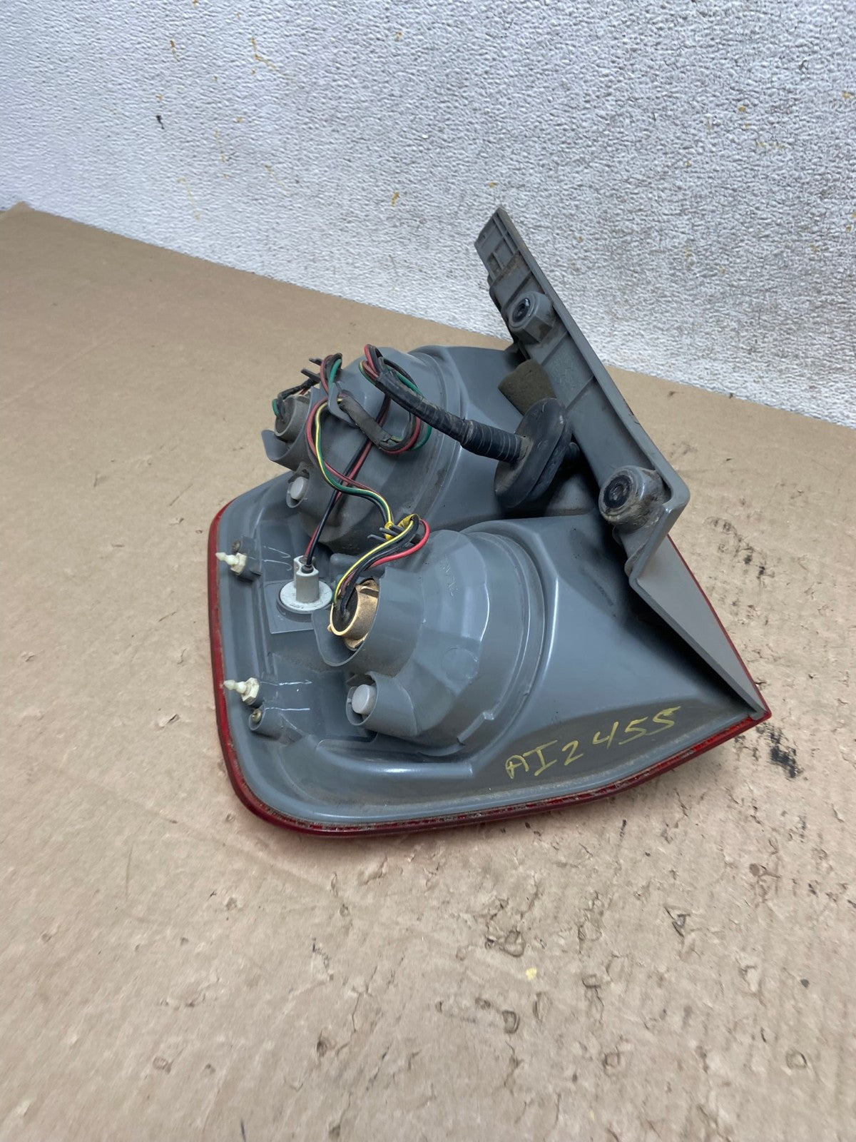 2003 2004 2005 Honda Pilot Left Driver LH Side Tail Light AI2455 LK7