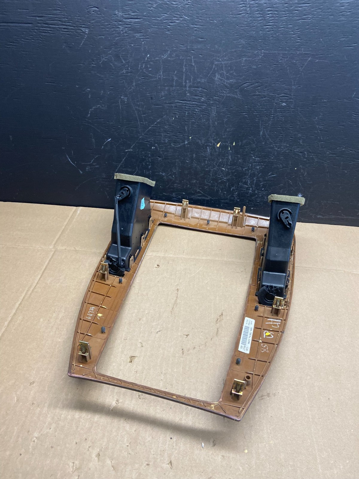 OEM 2007-2011 Cadillac STS Center Dash Trim Radio Bezel Vent Wood AB9279 DG5
