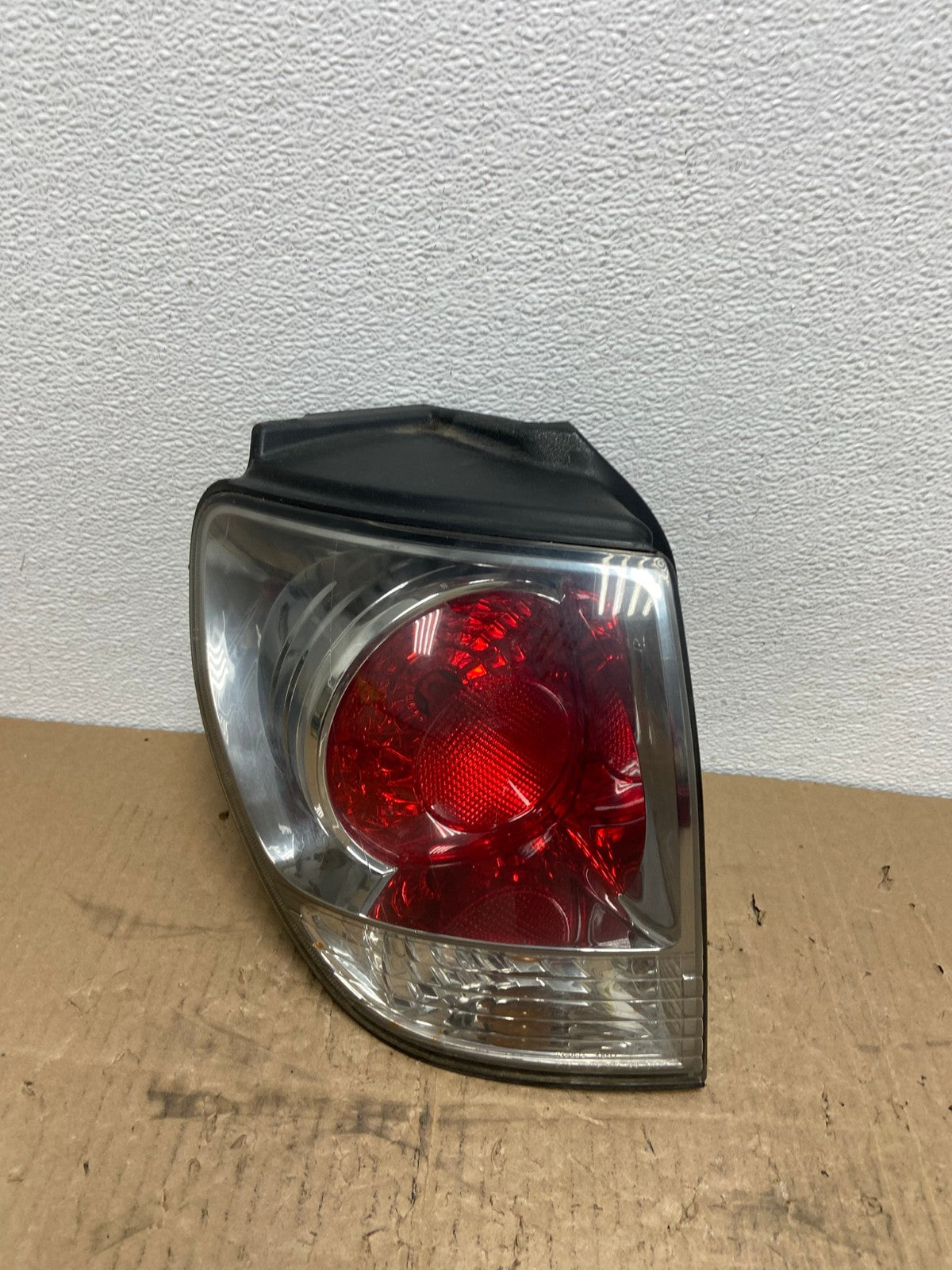 2001 2002 2003 Lexus Rx300 Left Driver Lh Side Tail Light Oem  AB8397 LK0