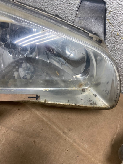 2000 to 2001 Nissan Maxima Left+Right Side Set Halogen Headlights Y5115 DW7