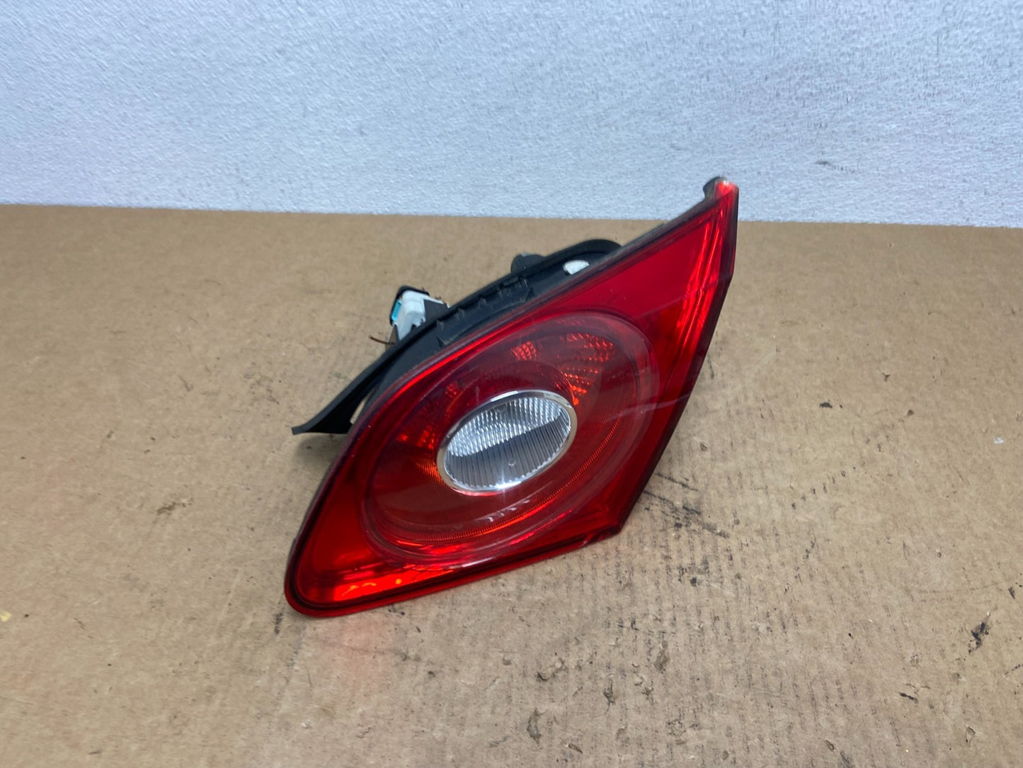 2009-2012 Volkswagen CC Right Passenger RH Side Tail Light Inner Trunk AC3194 DW2