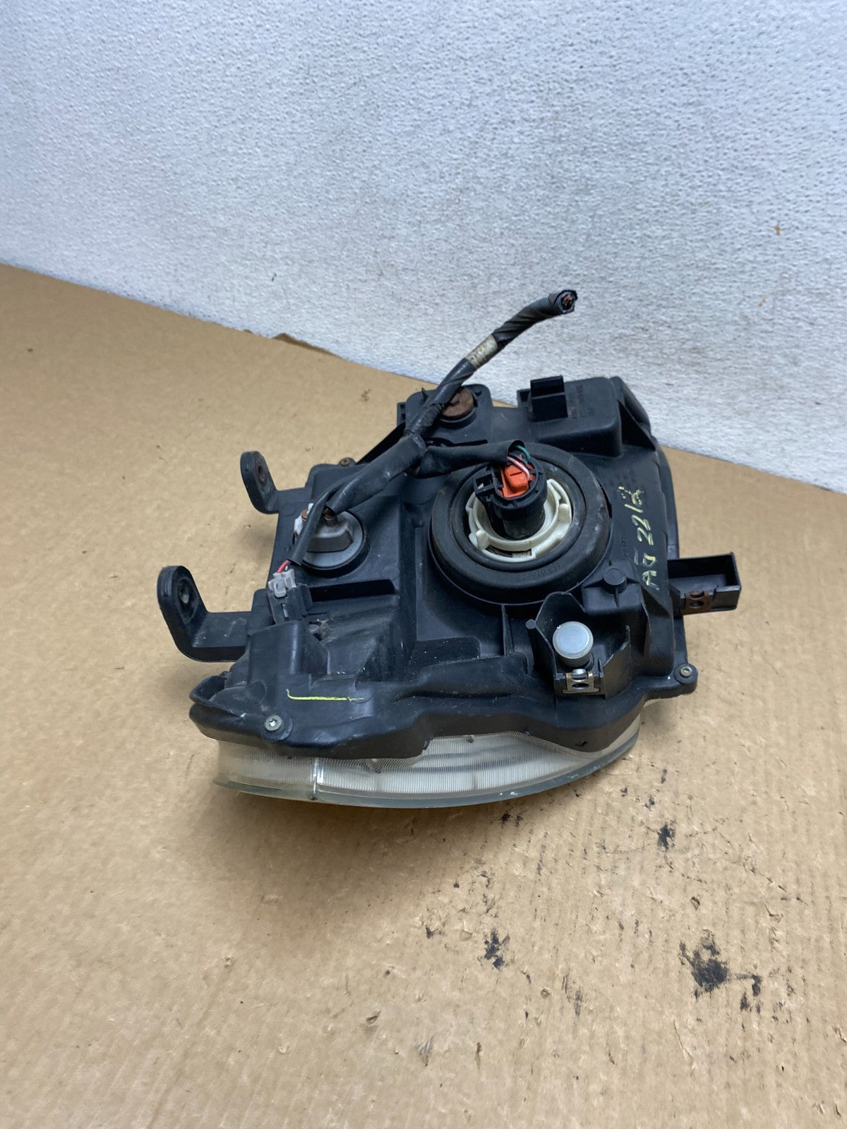 2005-2007 Nissan Pathfinder Halogen Headlight Left Driver LH AG2212 DW9