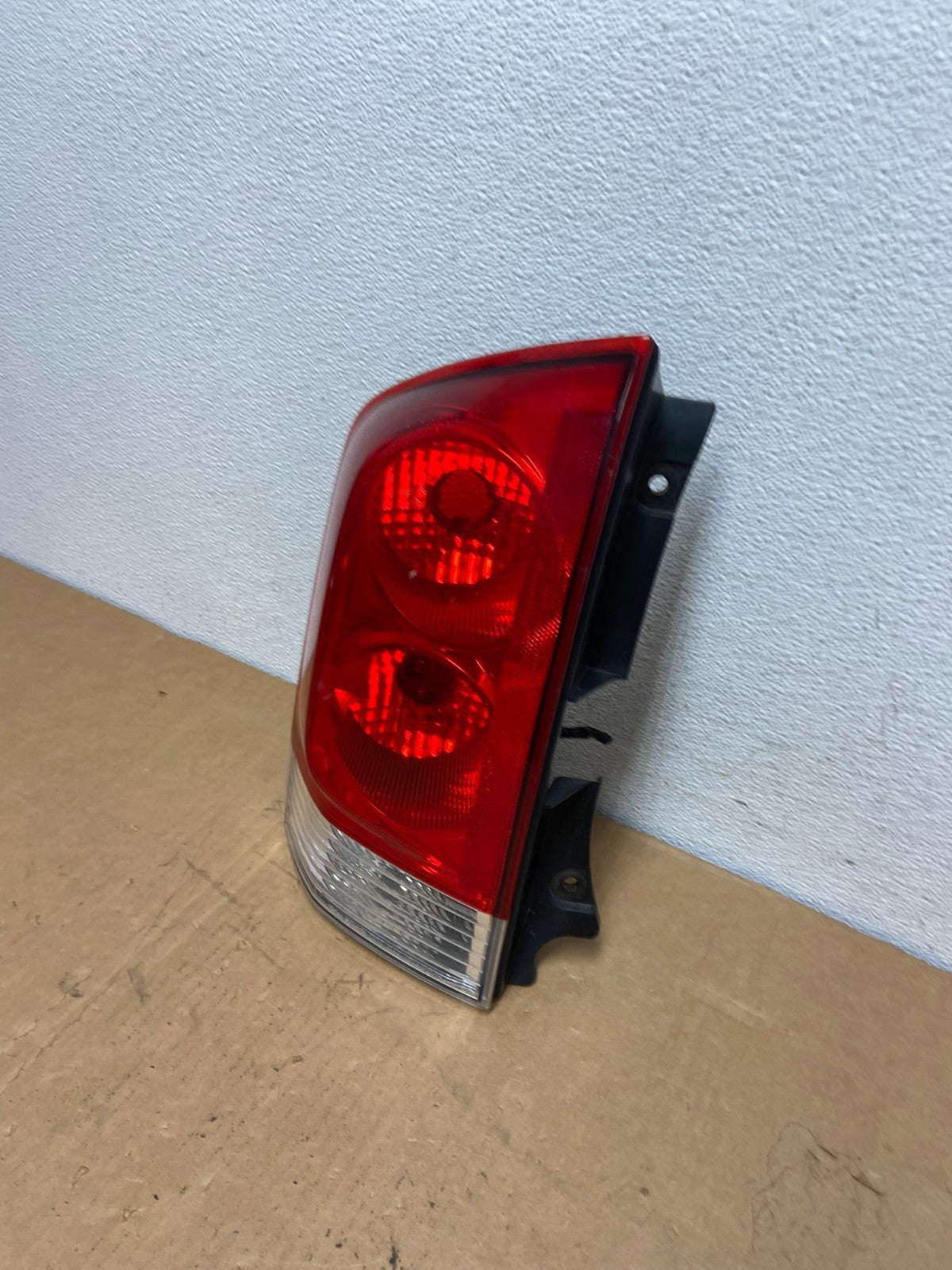 2005 to 2015 Nissan Armada Left Driver Lh Side Tail Light AC8494 DW1