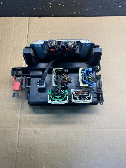 2005 Dodge Charger  Fuse Box Body Control Module BCM aa7612 DG1