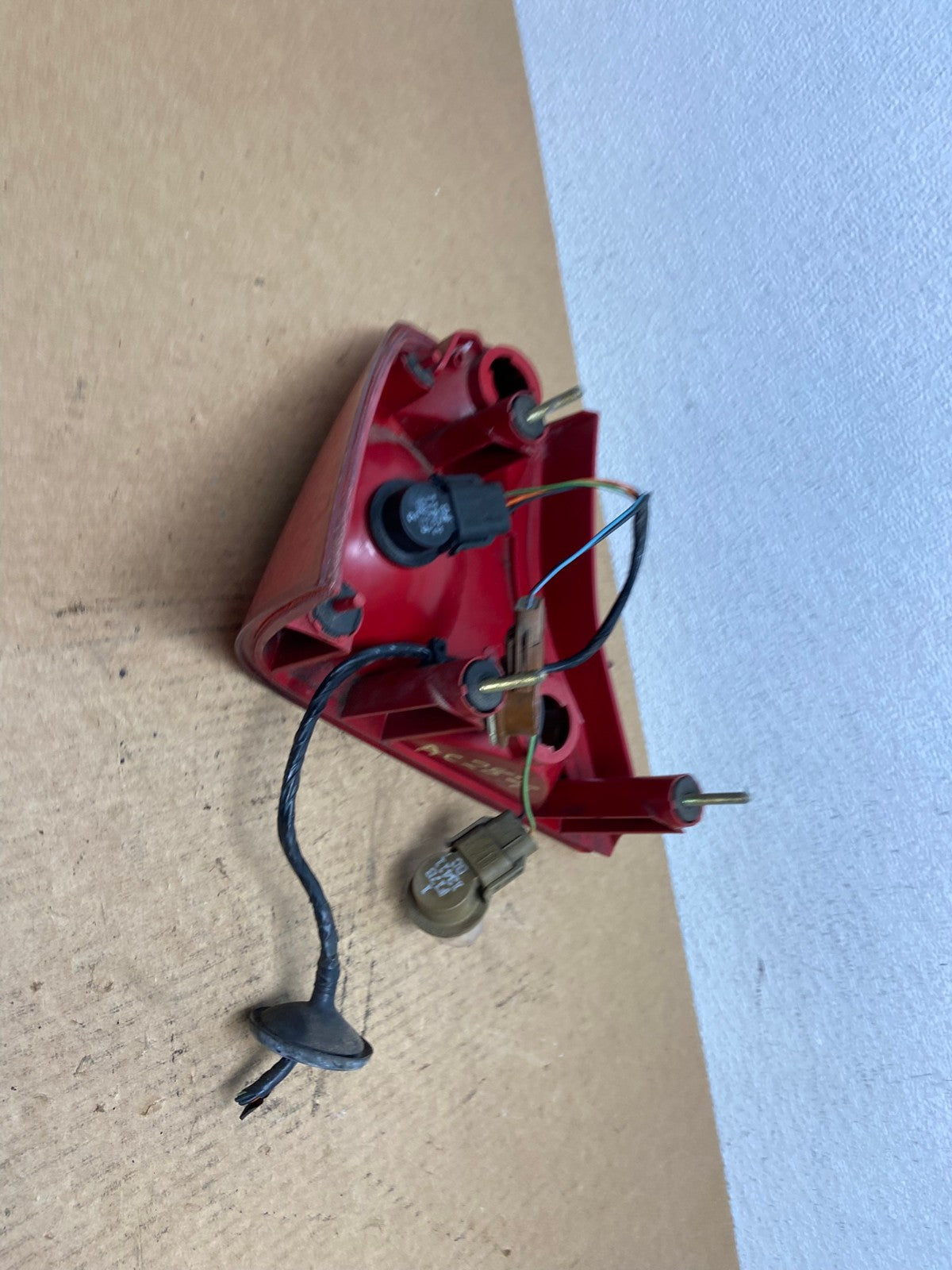 2000 to 2004 Ford Focus Right Passenger RH Side Tail Light OEM AC2876 LK4